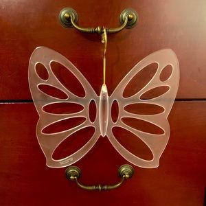Butterfly scarf hanger